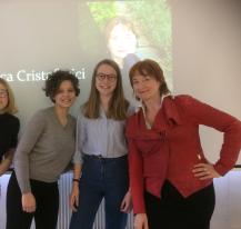 Anca Cristofovici avec des étudiants de ESPOL Lille